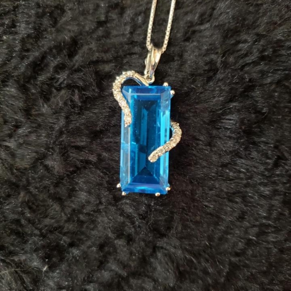 Blue Topaz & Diamonds necklace - Picture 1 of 9